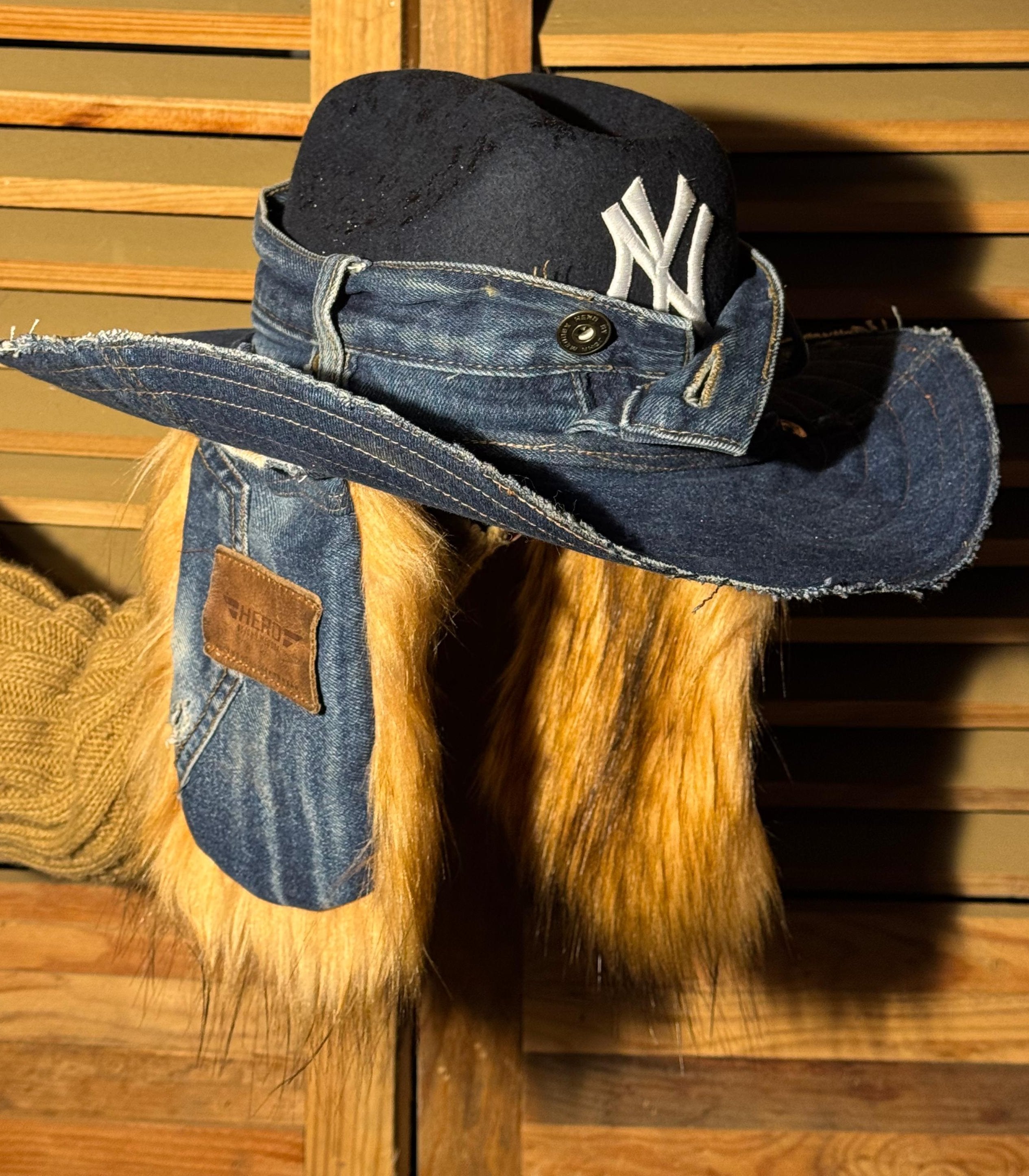 Cowboy Hat / Denim NY  Fox Fur Black