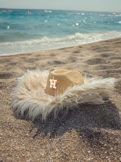 Cowboy Hat / Straw / Feather / Huston