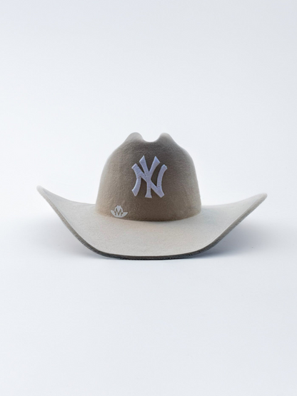 New York Cowboy Hat / Cream