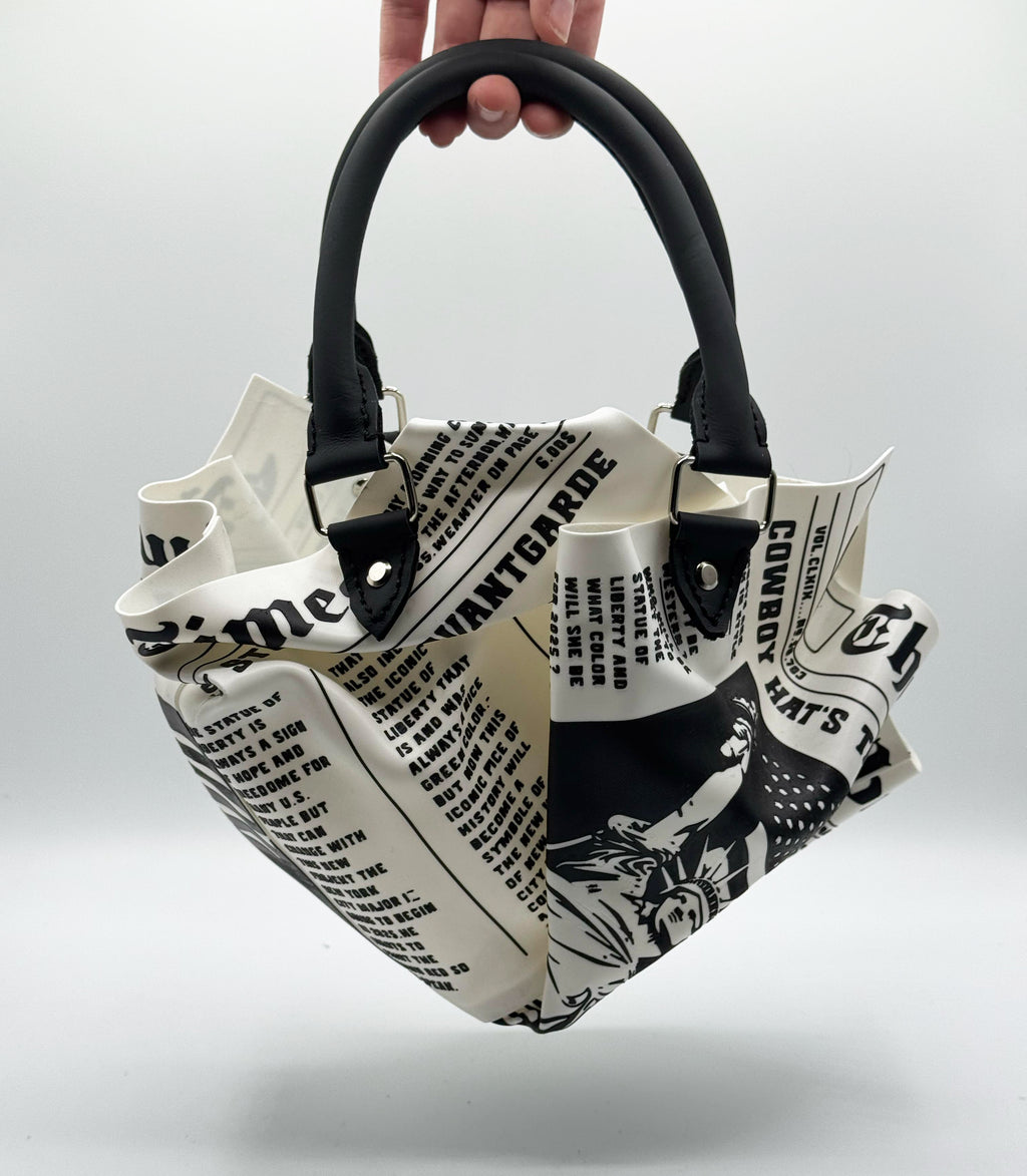 New York Times / Bag / Black Handels