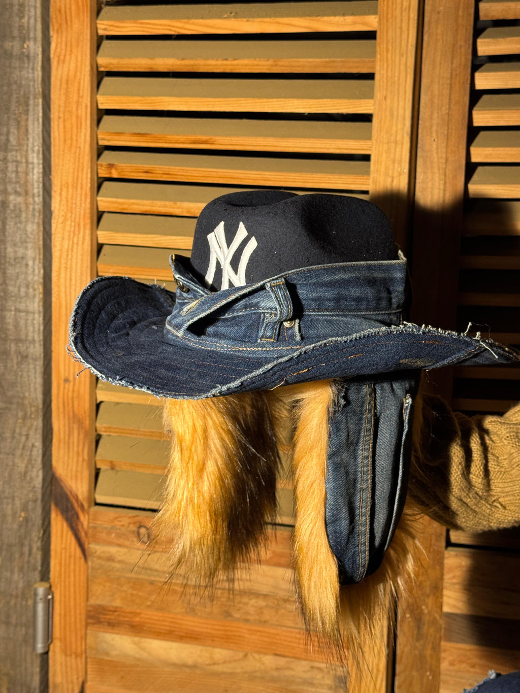 Cowboy Hat / Denim NY  Fox Fur Black