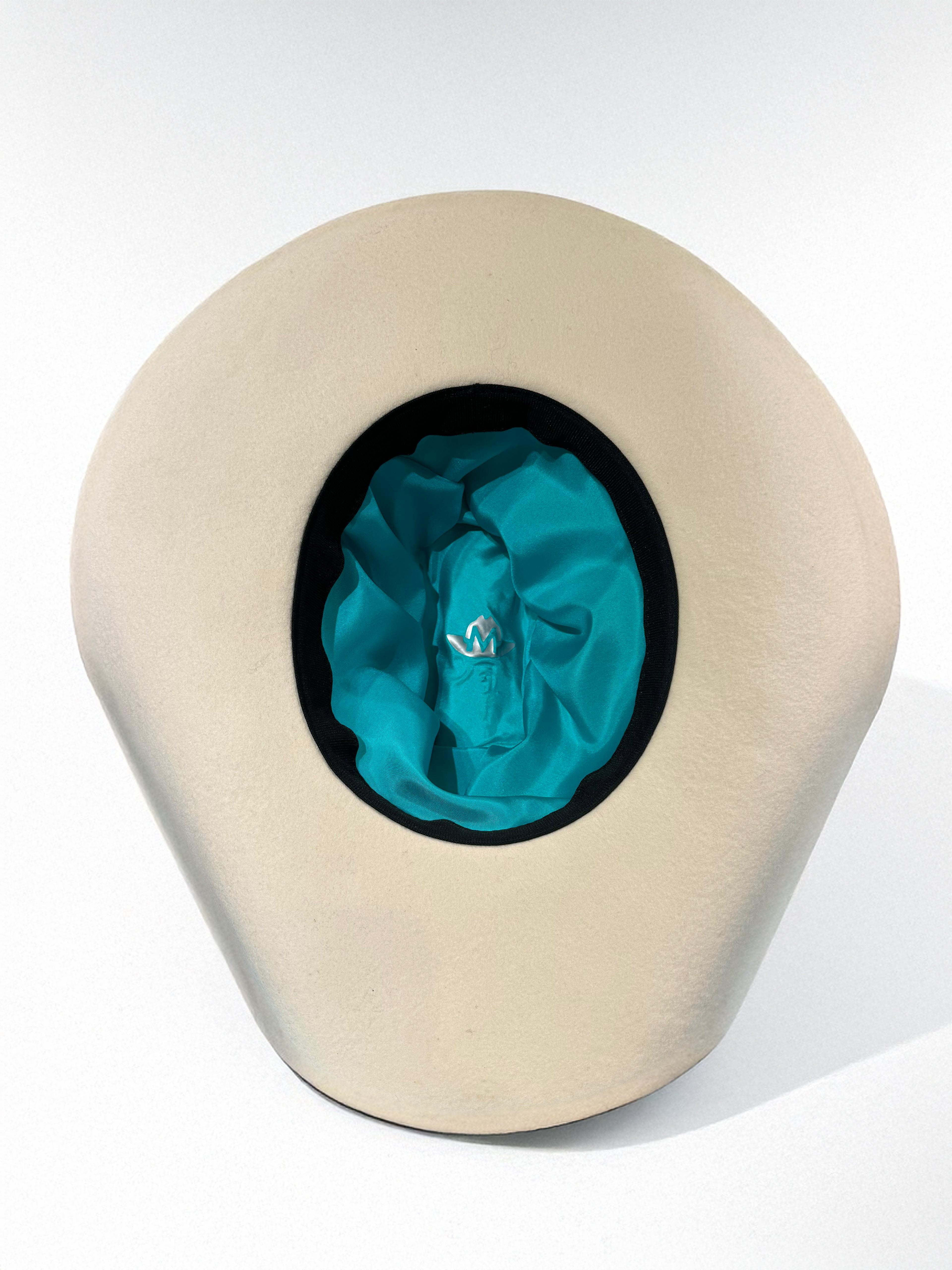 Cowboy Hat / Diamond NY White