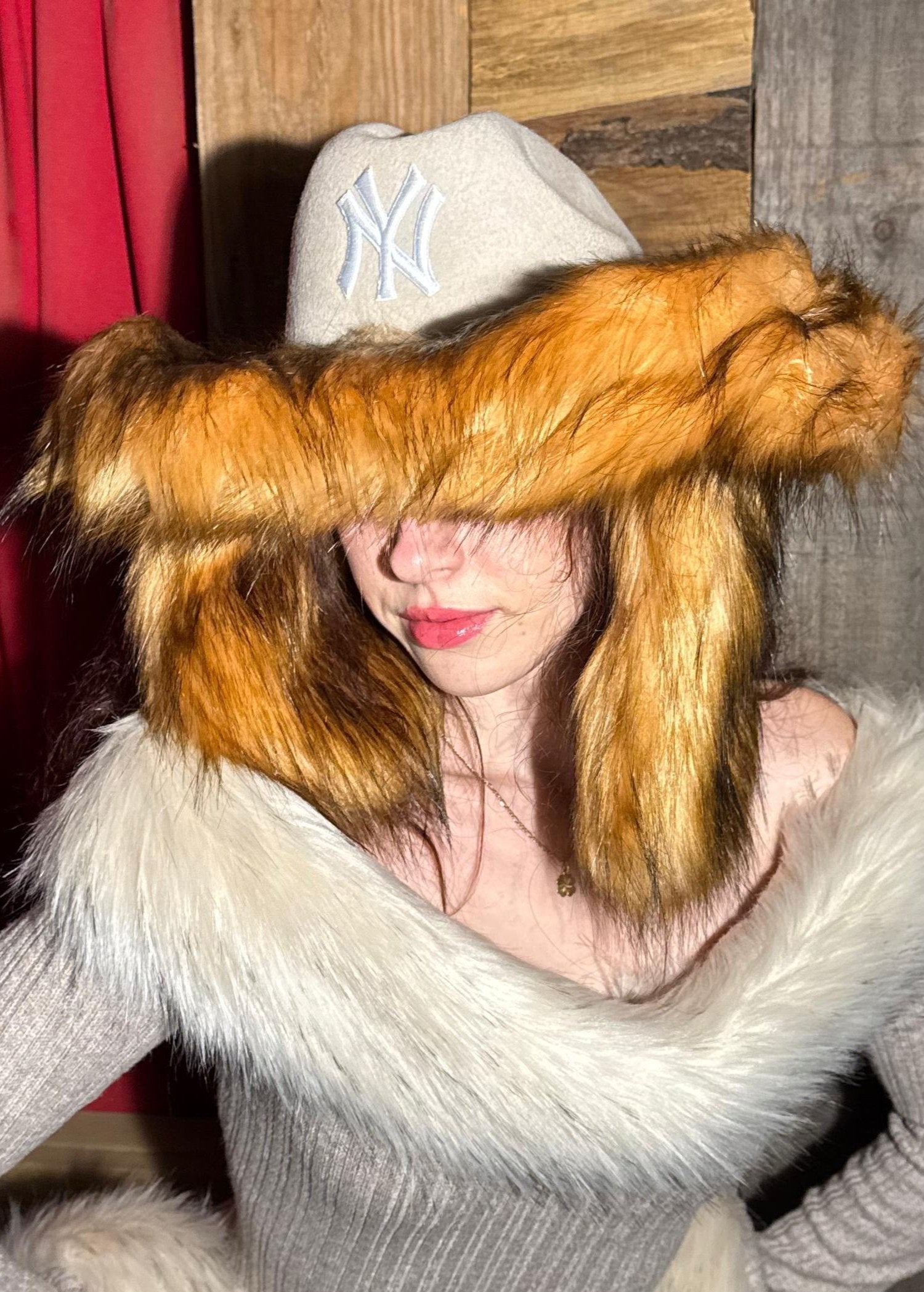 Cowboy Hat / NY Fox Fur Creme