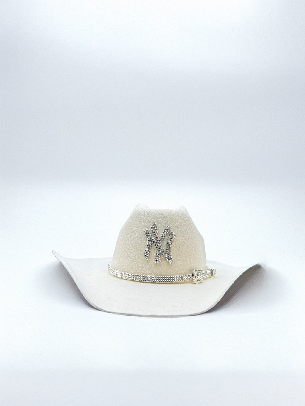 Cowboy Hat / Diamond NY White
